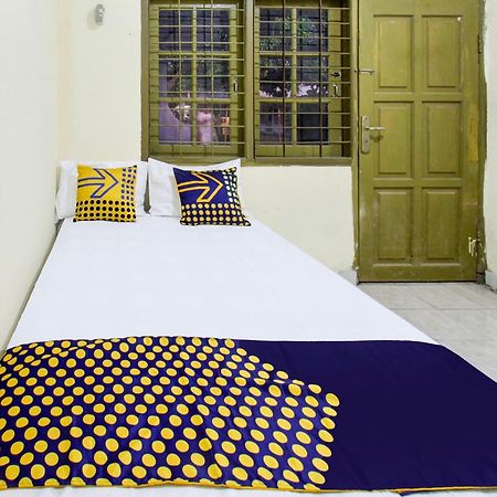 Oyo Life 93284 Kos Cendana Raya Hotell Mataram Exteriör bild