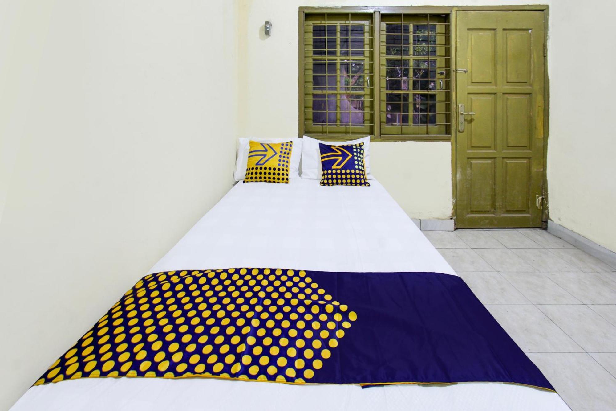 Oyo Life 93284 Kos Cendana Raya Hotell Mataram Exteriör bild